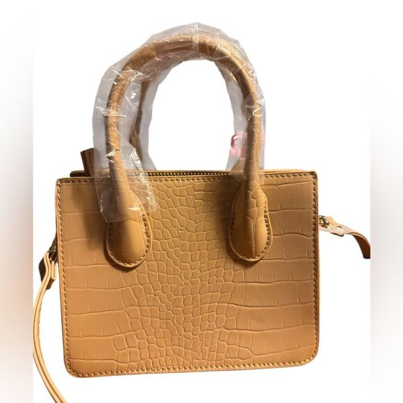 Like Dreams Kenzie Chain Croc Faux Leather Mini Crossbody Bag - Picture 3 of 4